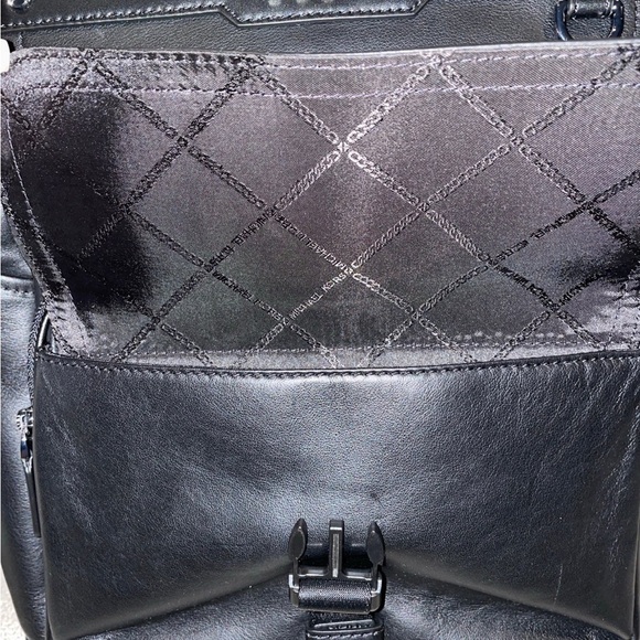 NEW Michael Kors Varick Pocket Rucksack Leather Black - Picture 8 of 12